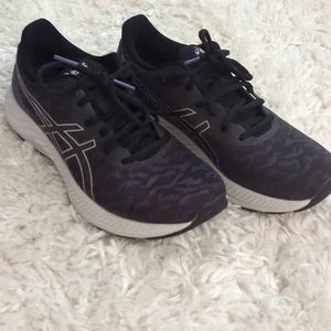 Asics Gel Excite size 8.5
